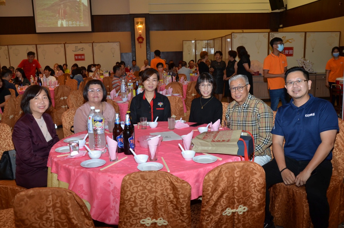 吉华亚罗士打吉华校友会 - PERSATUAN BEKAS MURID-MURID SEKOLAH KEAT HWA.